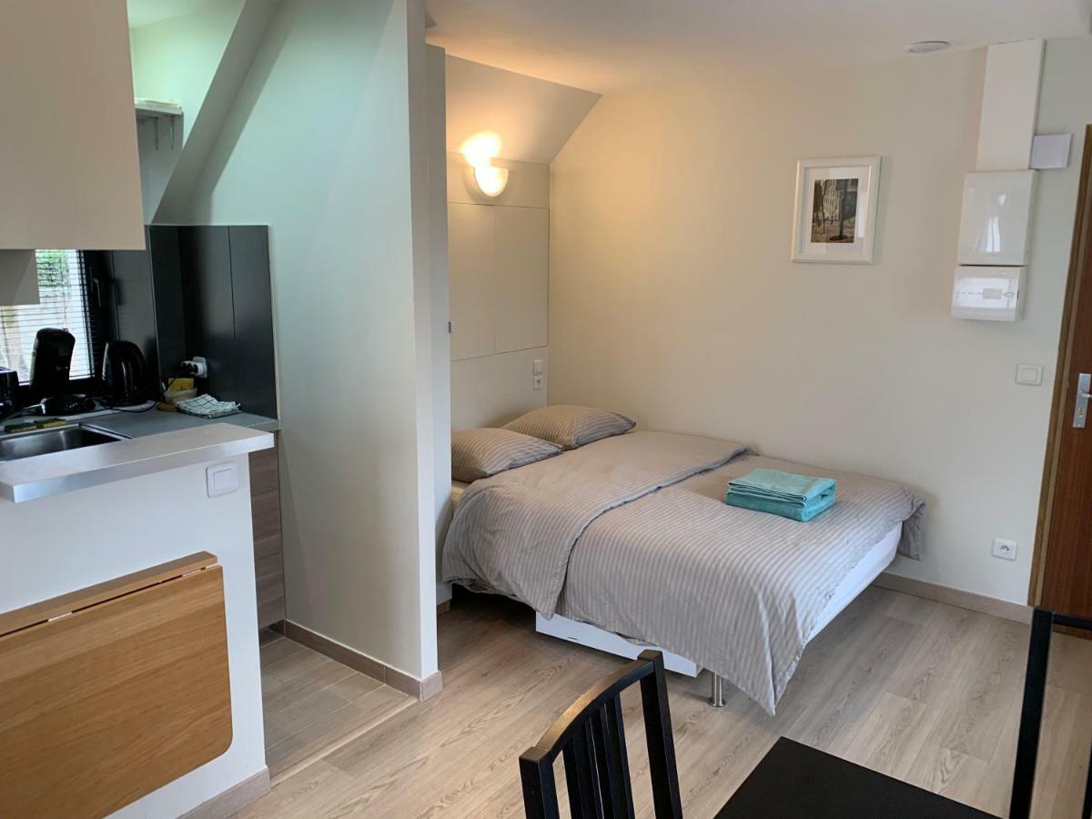 Jouy La Longere, Proche Hec, Versailles, Parking Prive Gratuit Exterior photo